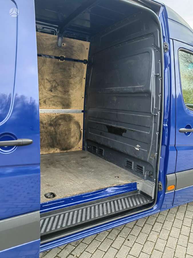 Mercedes-Benz Sprinter, 2012 15