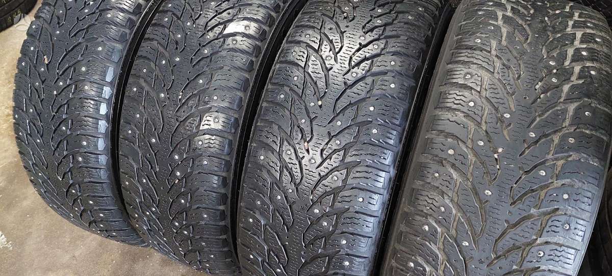 Nokian, зимние 235/60 R18
