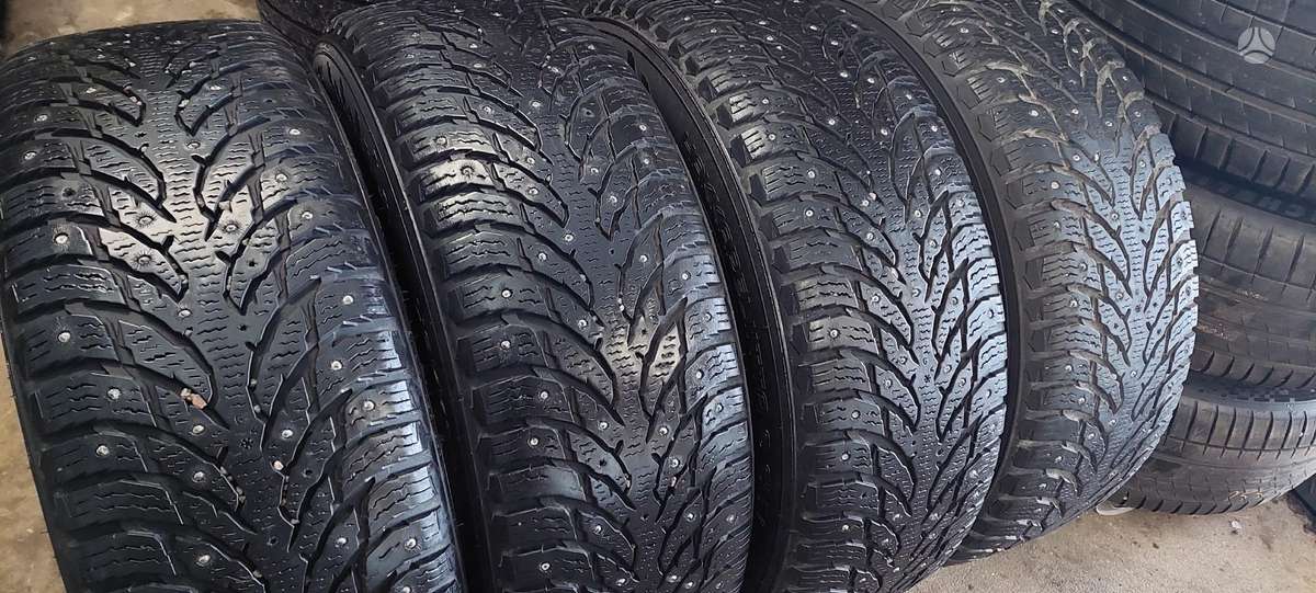 Nokian, зимние 235/60 R18