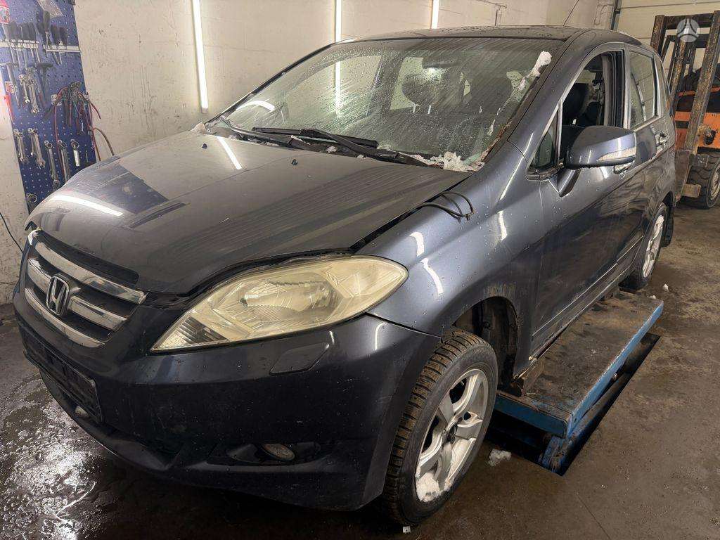 Honda FR-V