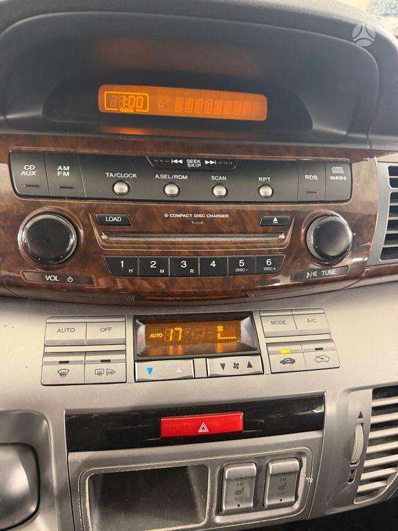 Honda FR-V