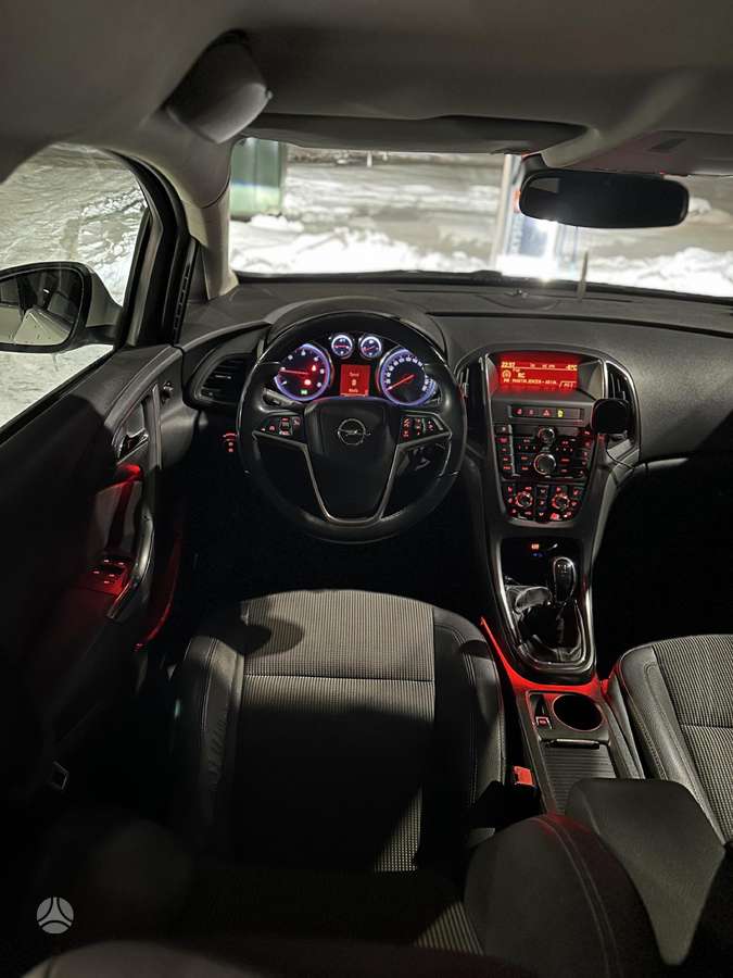 Opel Astra, 1.7 l., hatchback