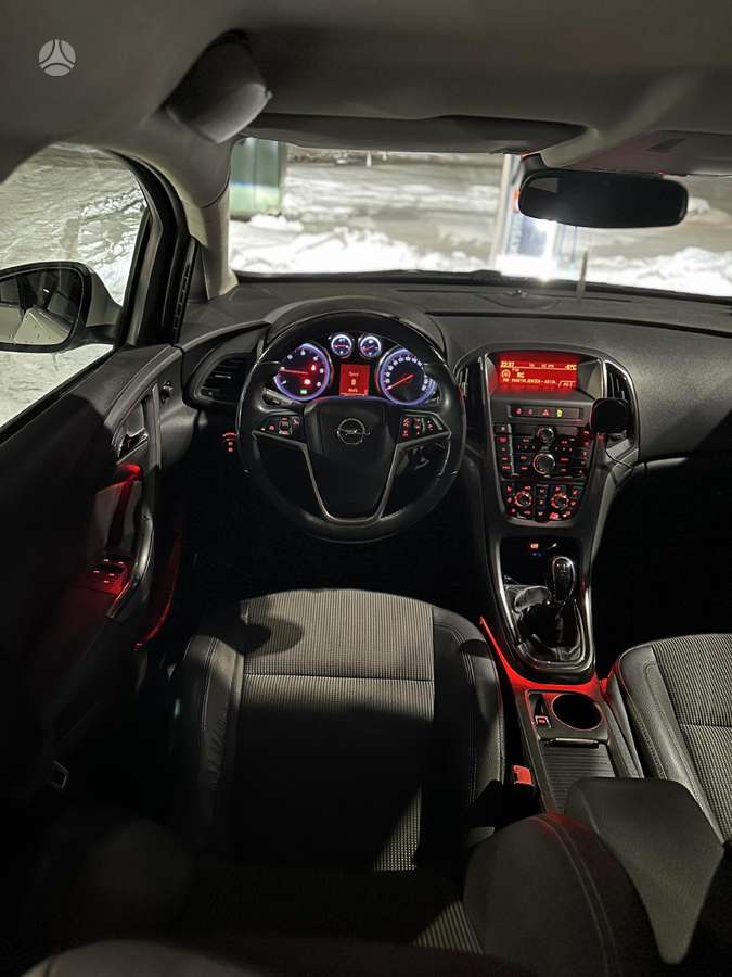 Opel Astra, 1.7 l., Хэтчбек