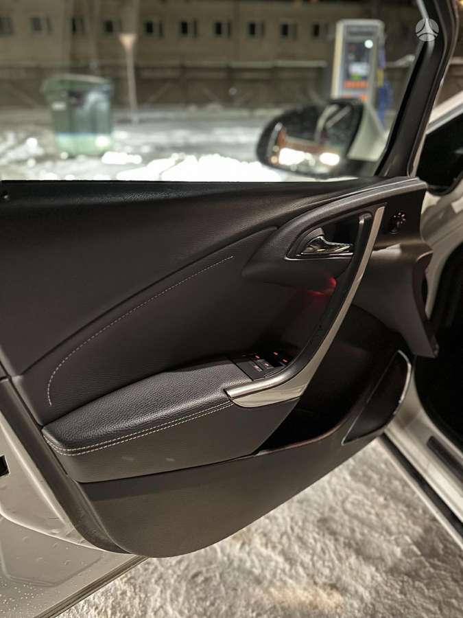 Opel Astra, 1.7 l., hatchback