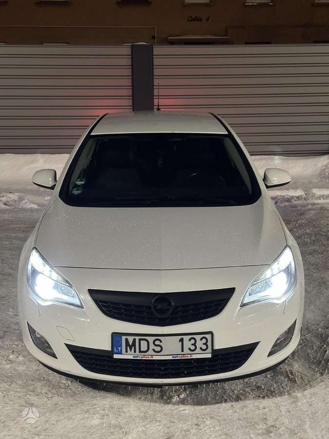 Opel Astra, 1.7 l., Хэтчбек