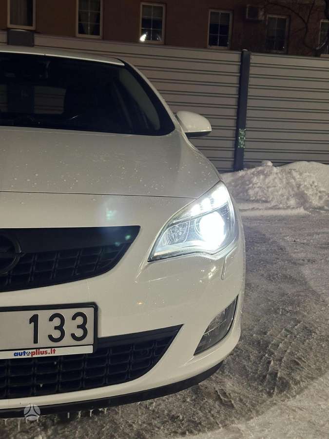 Opel Astra, 1.7 l., hatchback