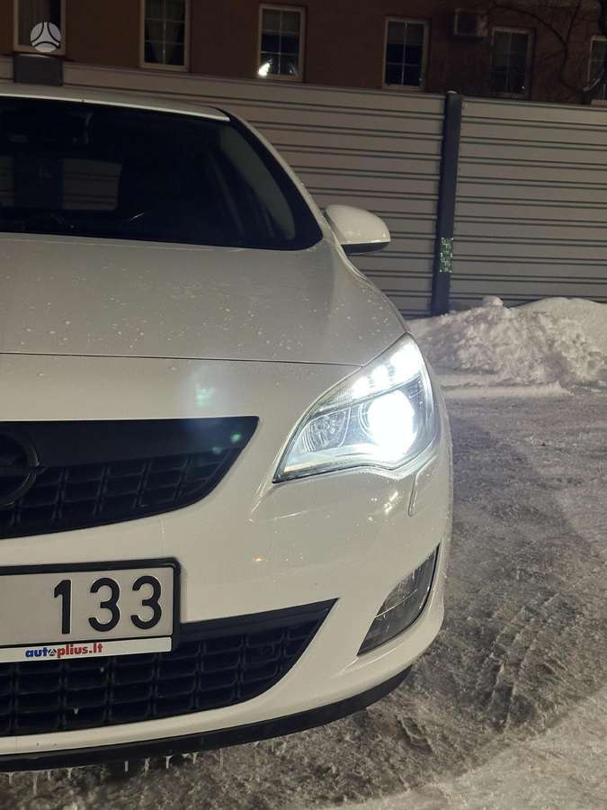 Opel Astra, 1.7 l., Хэтчбек