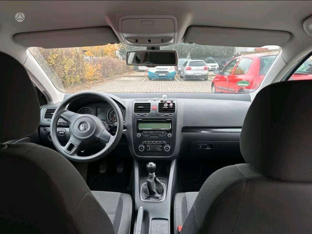 Volkswagen Jetta, LA7W