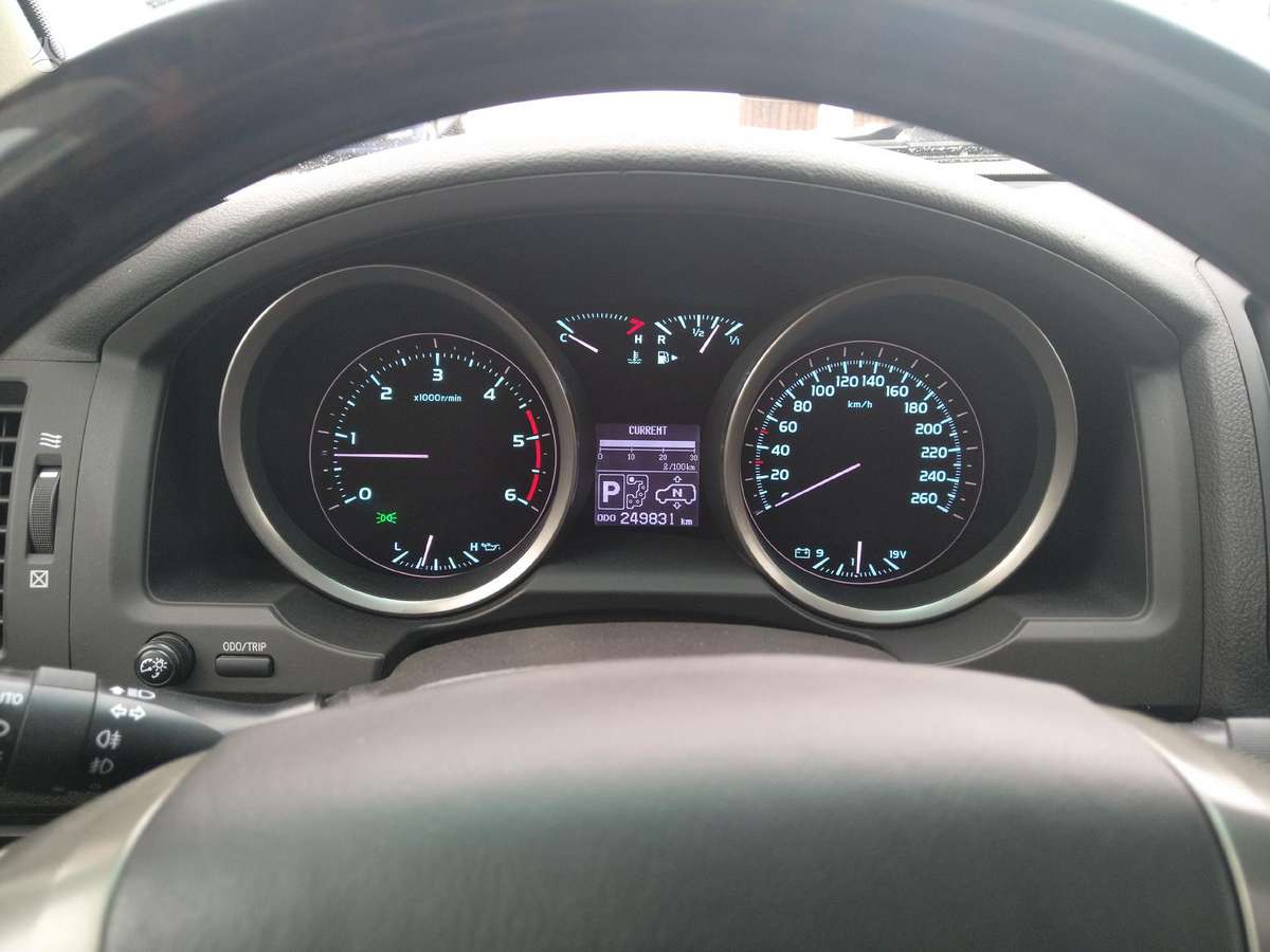 Toyota Land Cruiser - 6