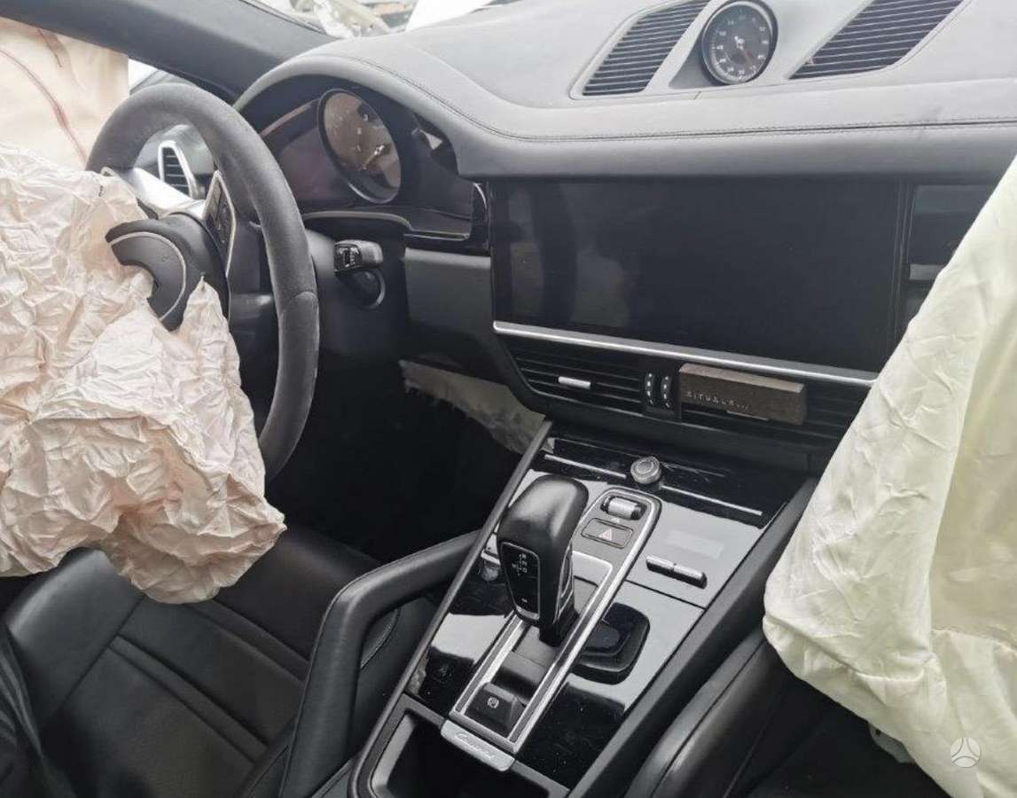 Porsche Cayenne Coupe rezerves daļās