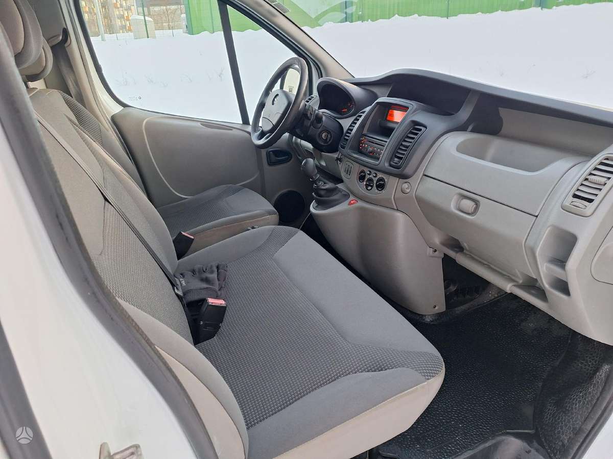 Opel Vivaro, 2014 14