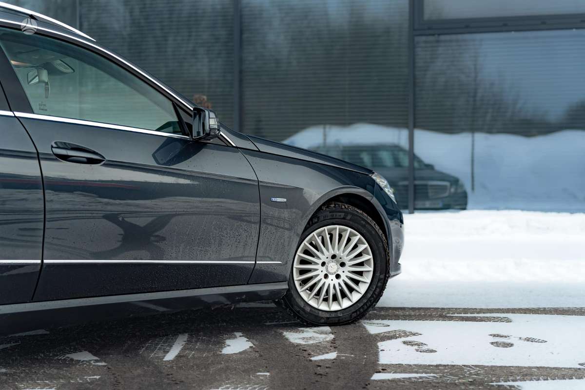 Mercedes-Benz E250, 2.1 l., Универсал