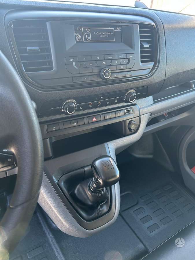 Opel Vivaro, 2019 11