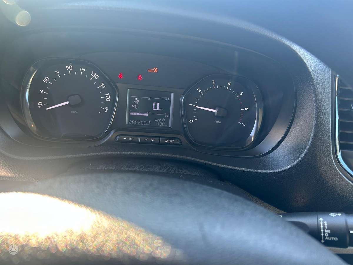 Opel Vivaro, 2019 12