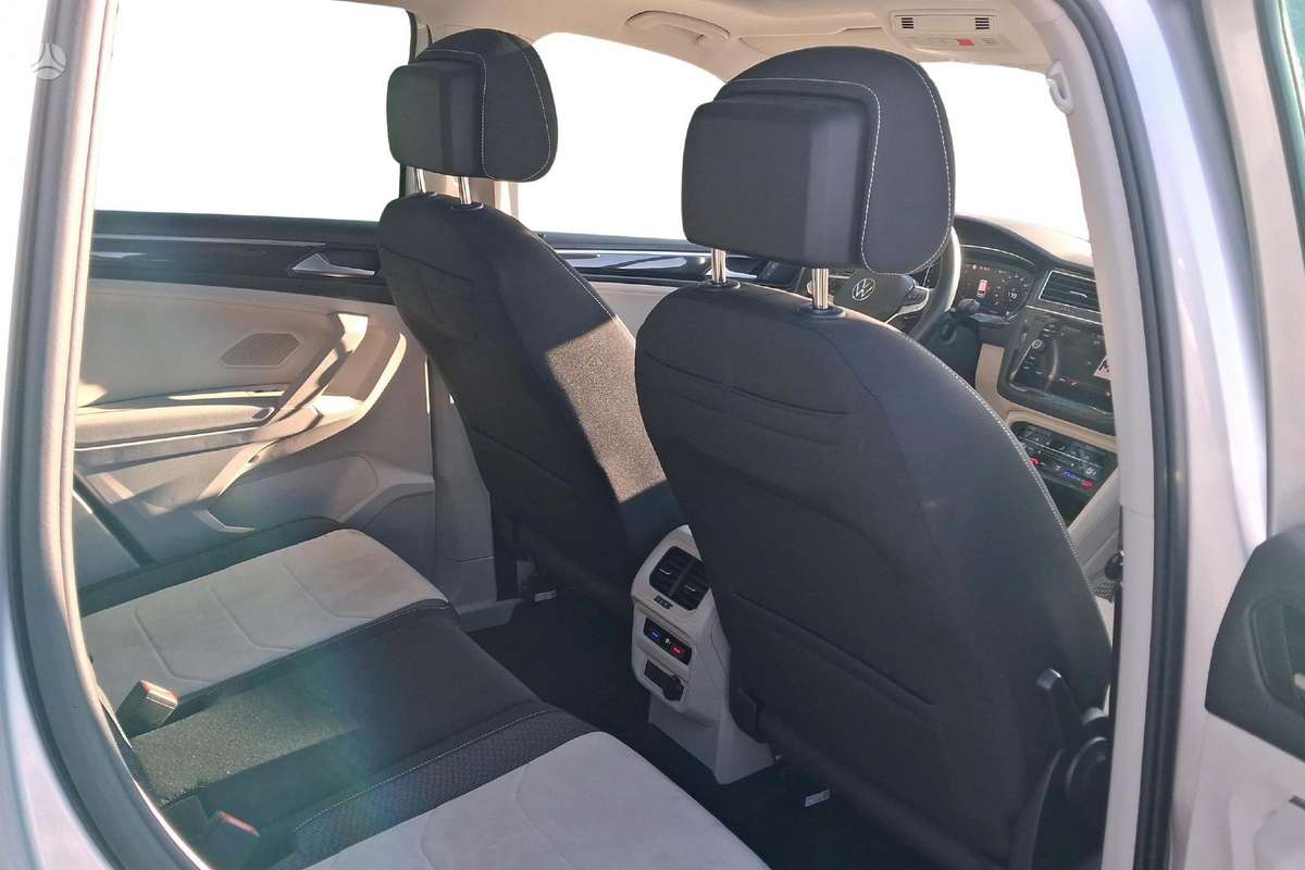Volkswagen Tiguan - 9