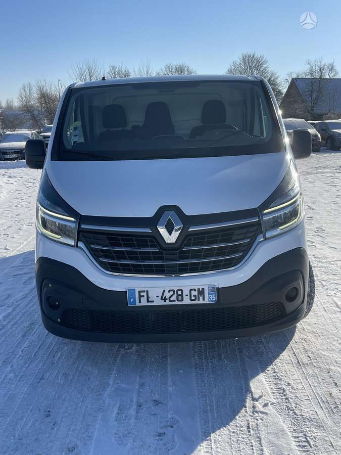 Renault Trafic, 2019 3