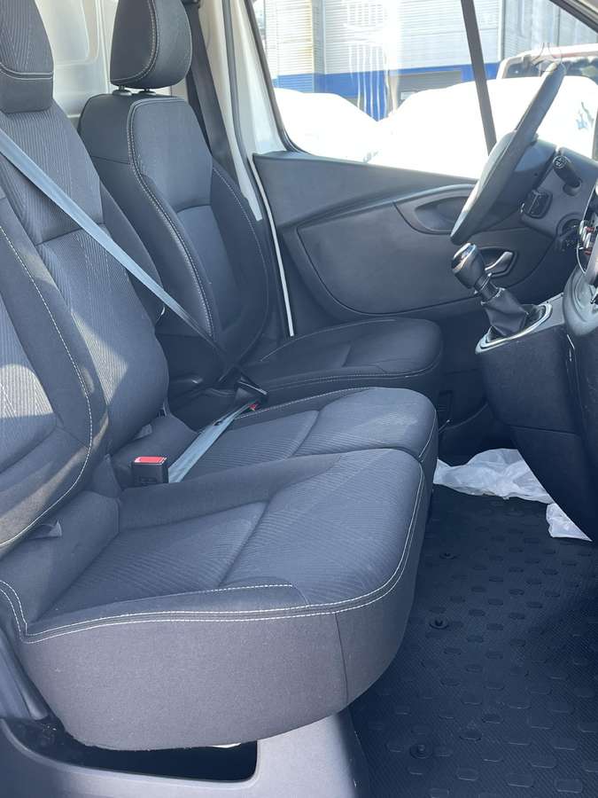 Renault Trafic, 2019 13