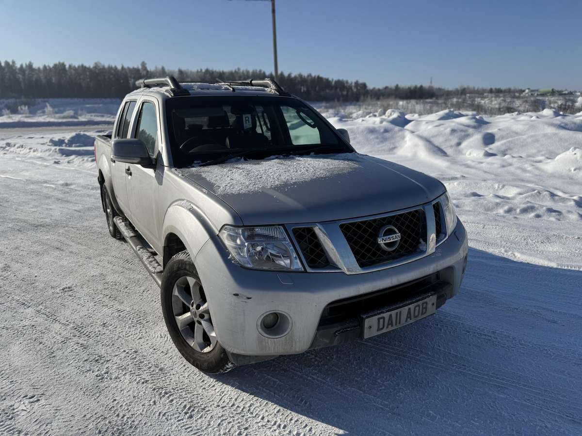 Nissan Navara, 2011