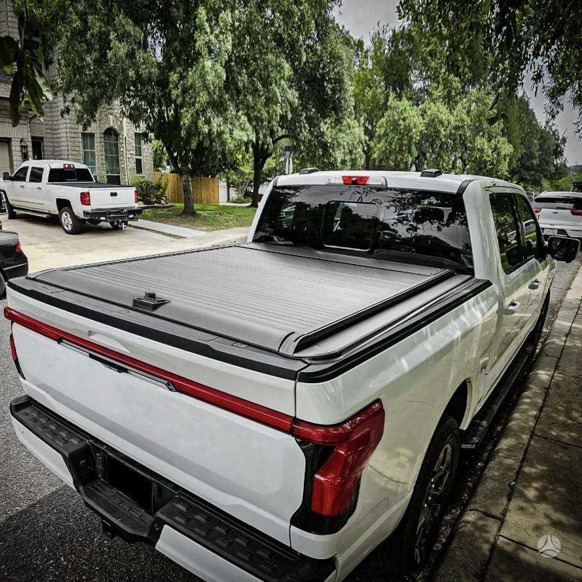 Ford F-150 hood (front, rear)