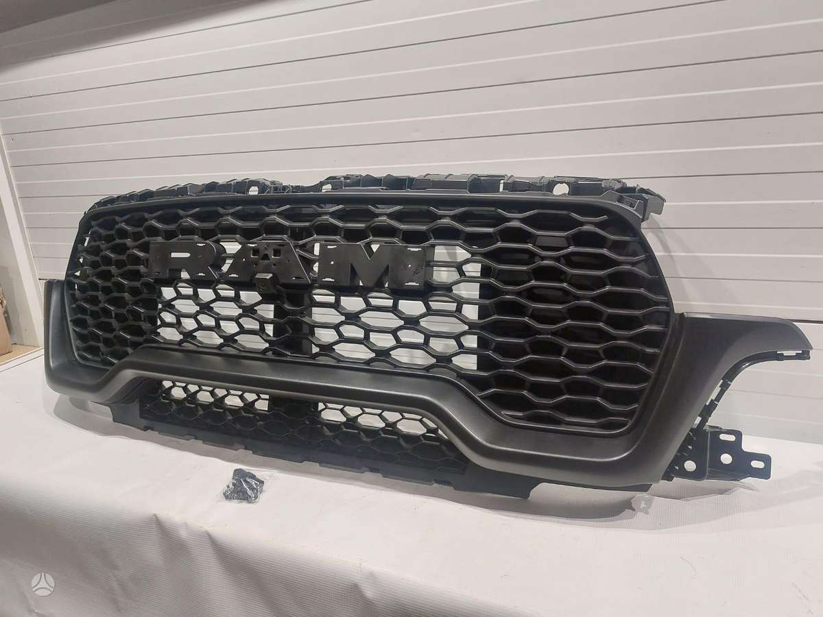 Dodge Ram, 68668835AA, front grill