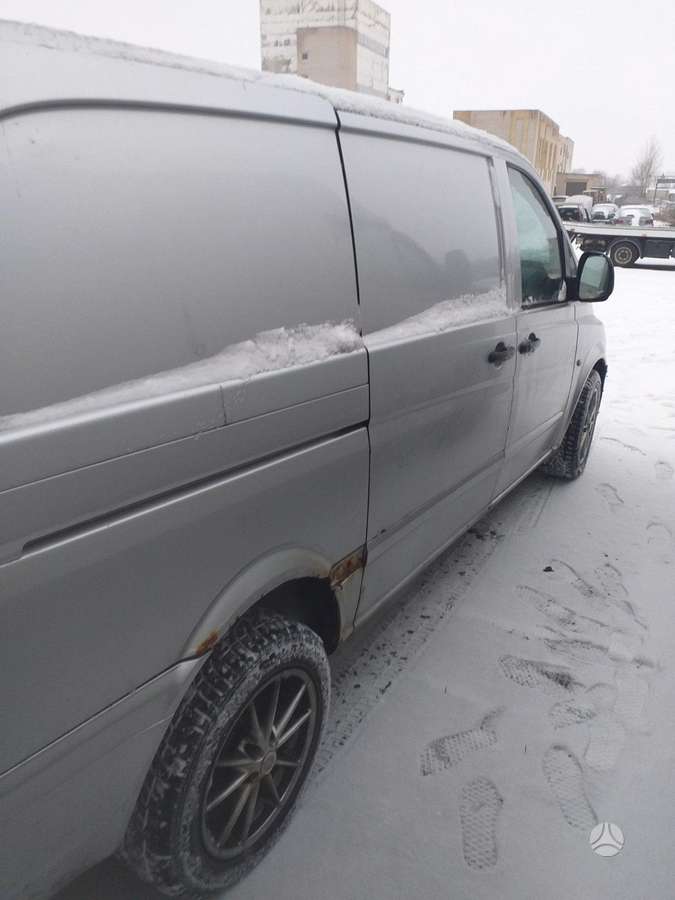 Mercedes-Benz Vito dalimis