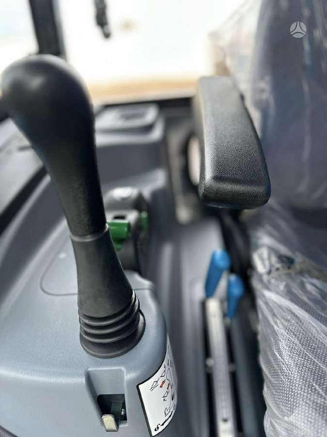 LS Mtron XU 6168, тракторы