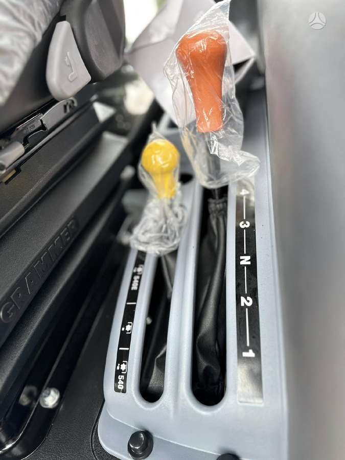 LS Mtron XU 6168, тракторы