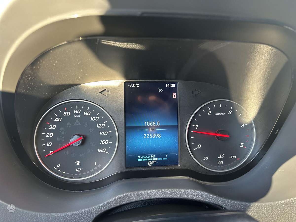 Mercedes-Benz Sprinter, 2023 13