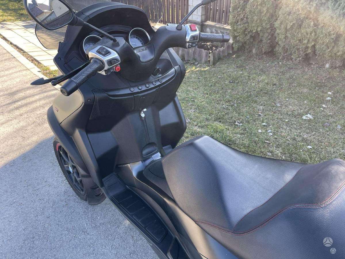 Piaggio MP3 350cc, трициклы