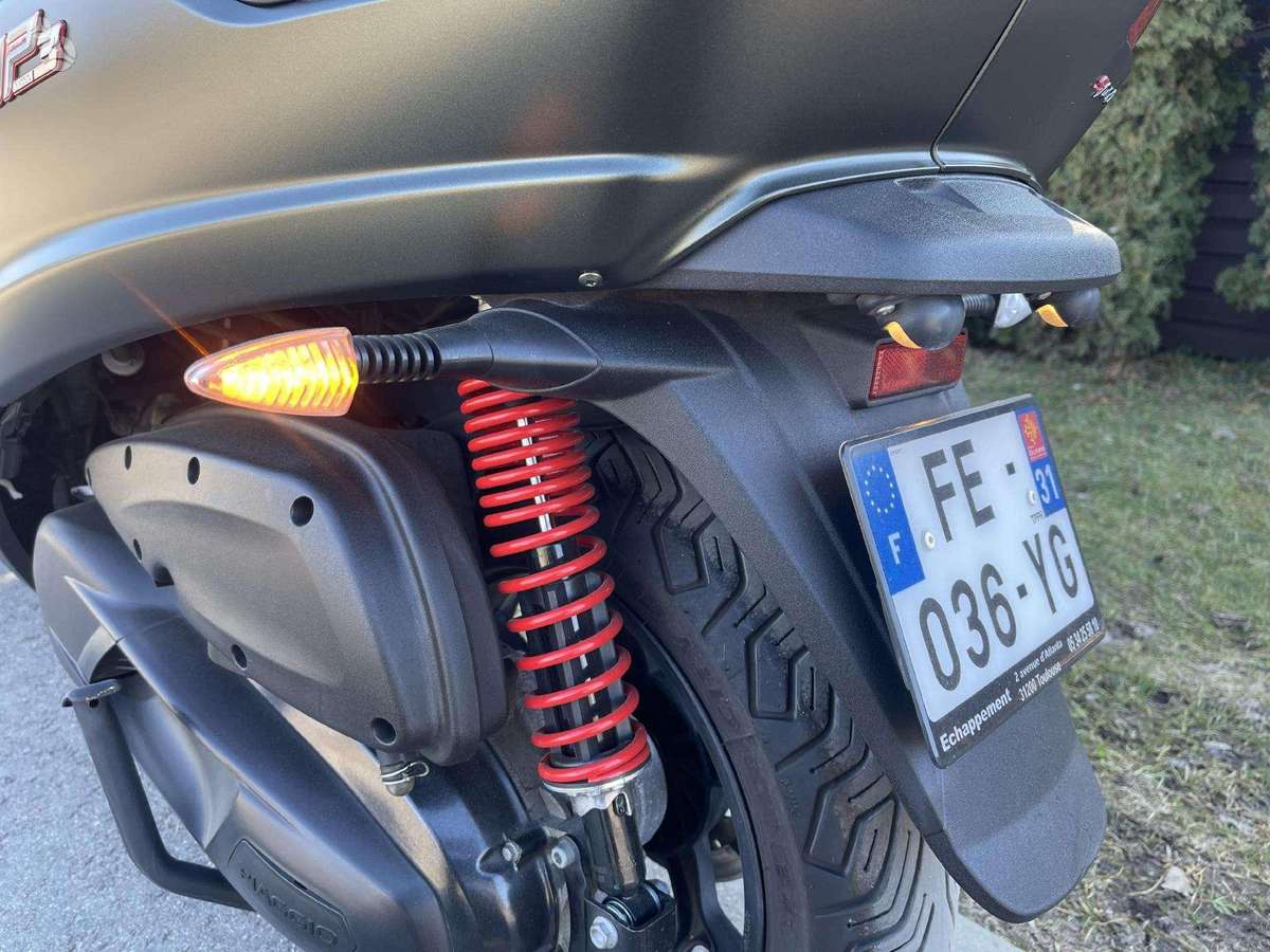 Piaggio MP3 350cc, trikes
