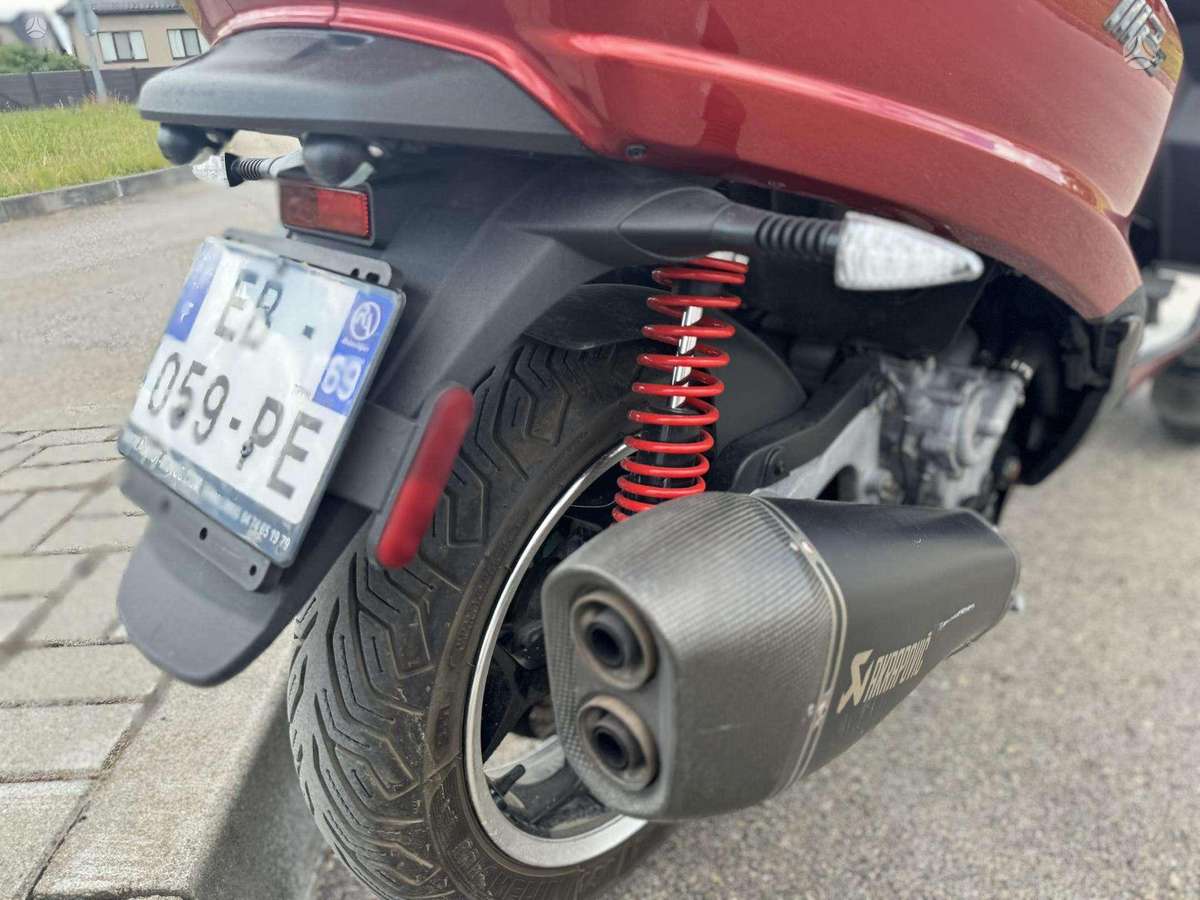 Piaggio MP3 500cc, tricikli