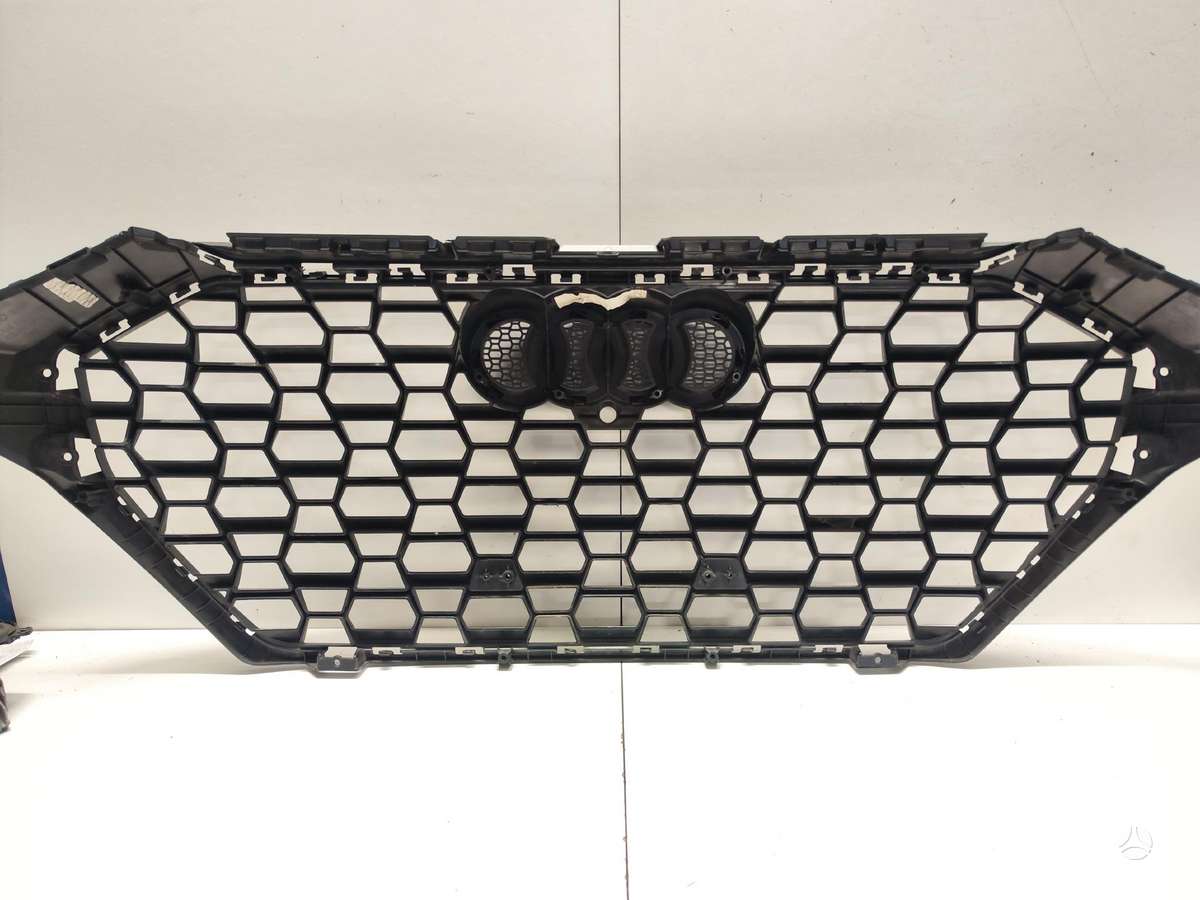 Audi RS Q3, 83a853651d