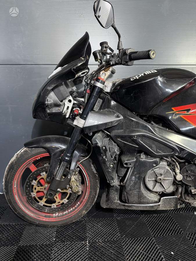 Aprilia Tuono 1000cc, superbikes