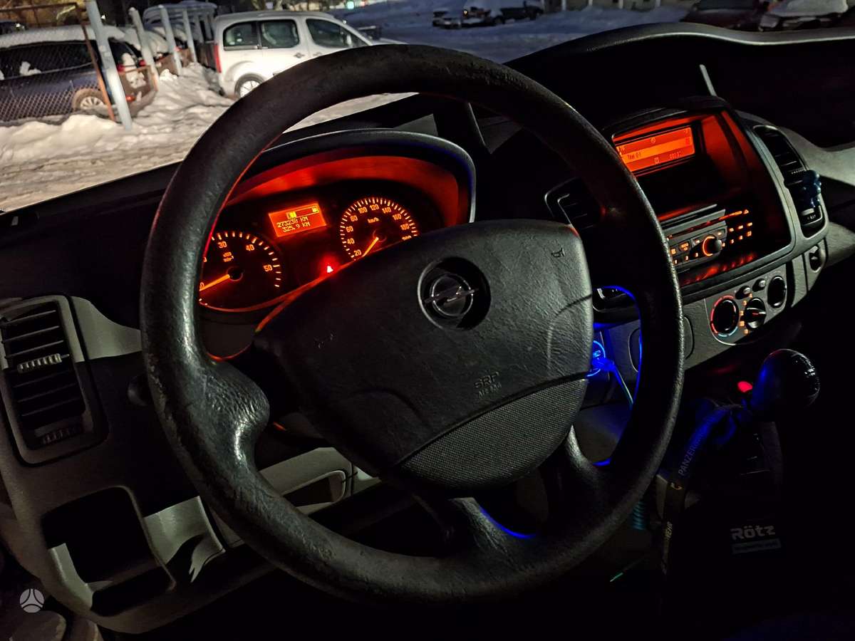 Opel Vivaro, 2014 16