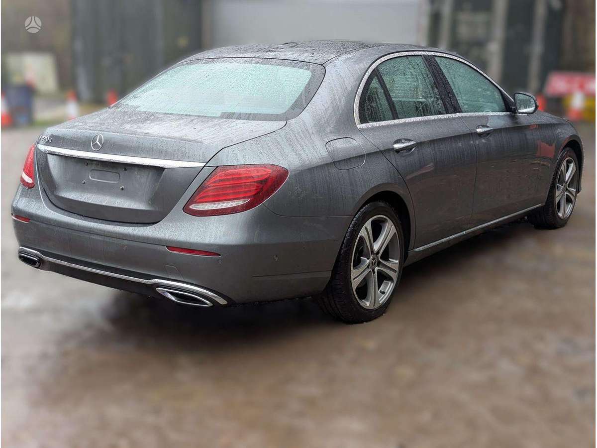 Mercedes-Benz E220 двигатель