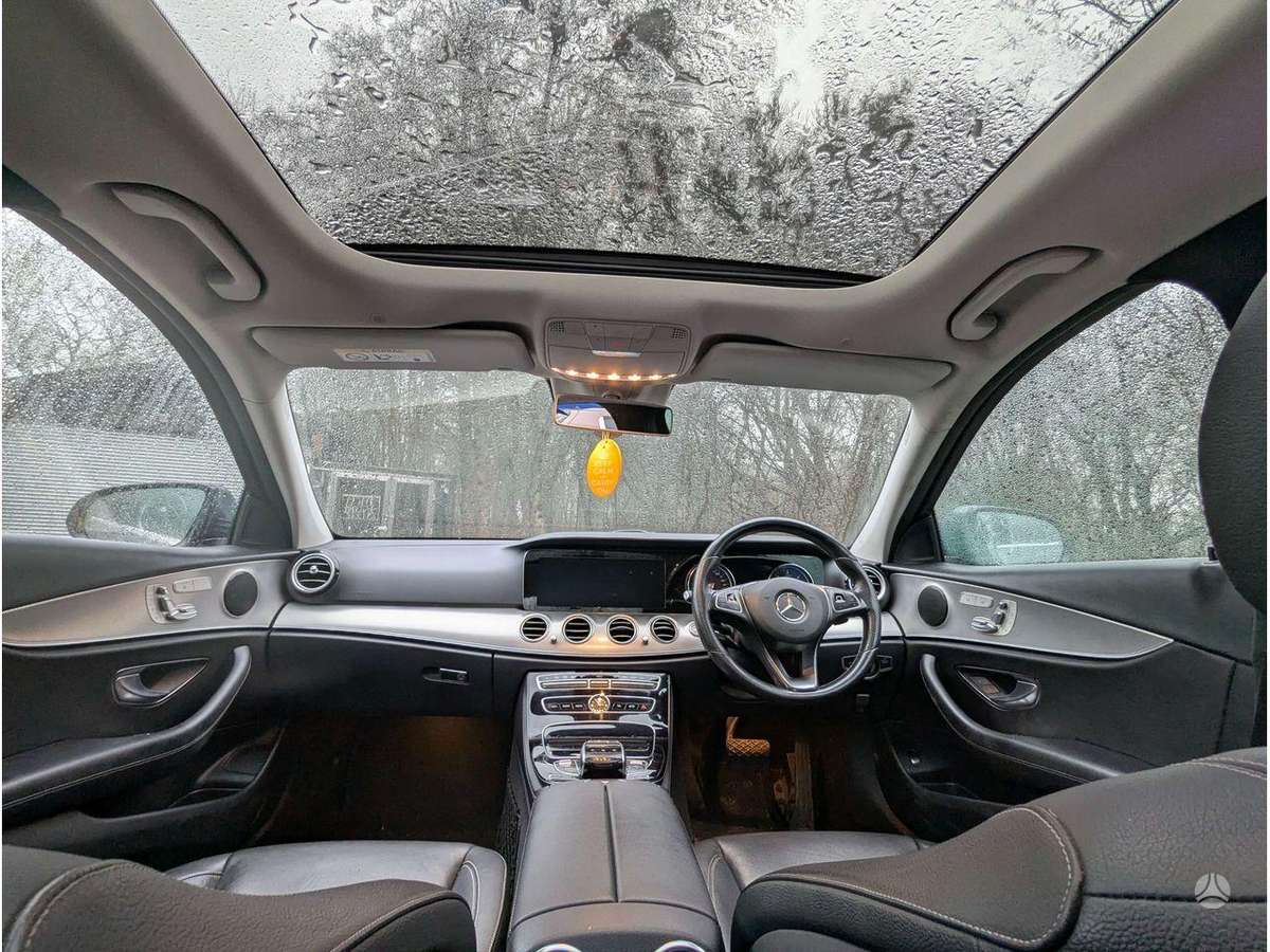 Mercedes-Benz E220 variklis