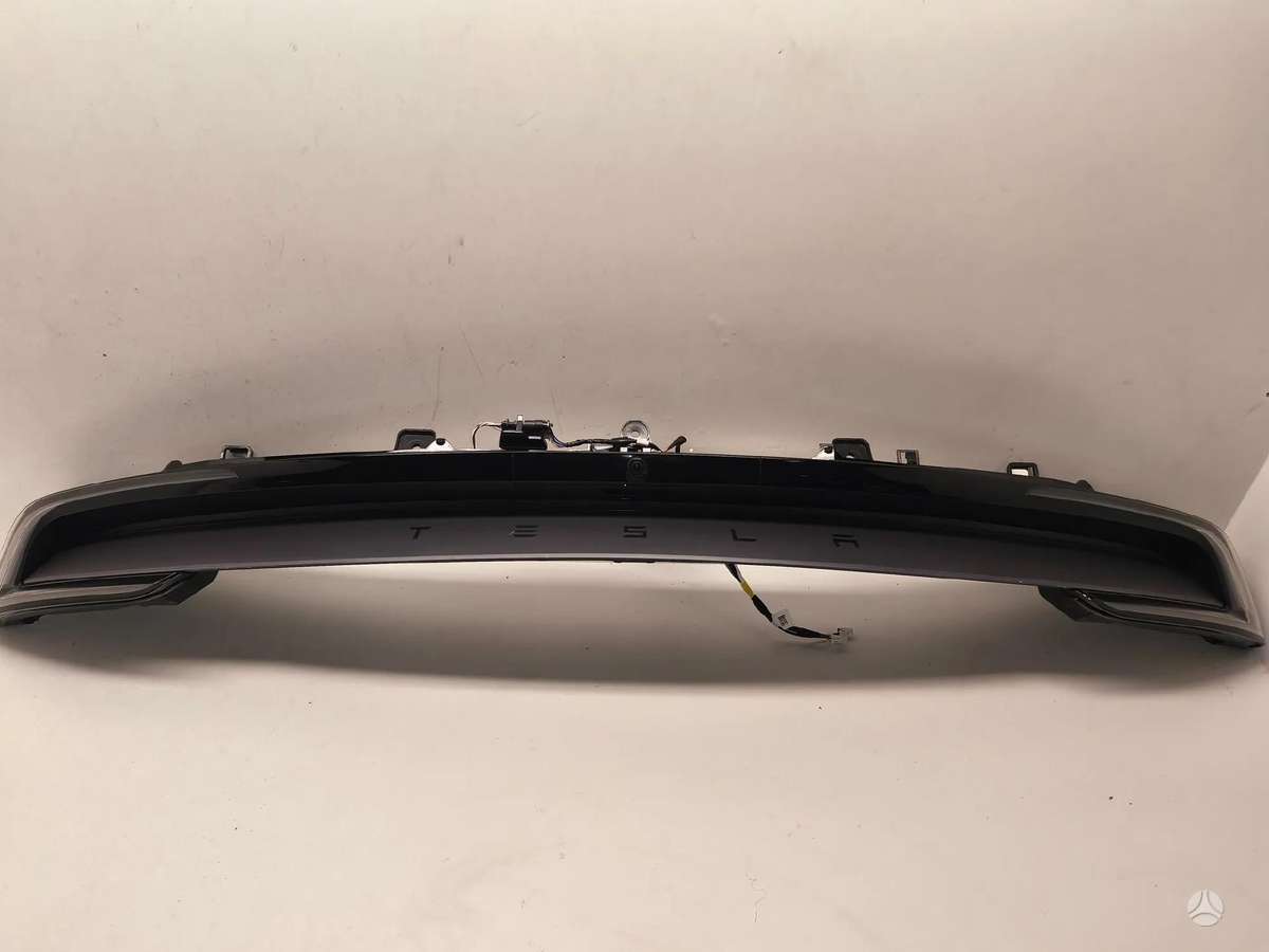 Tesla Model Y, 2004604-00-B, lights