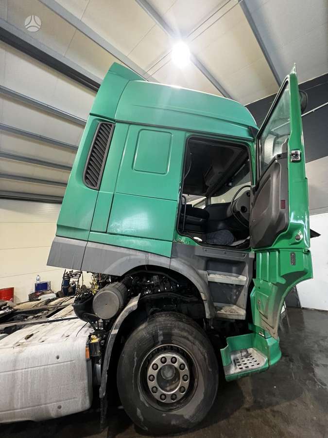DAF XF106.460FT, vilcējs