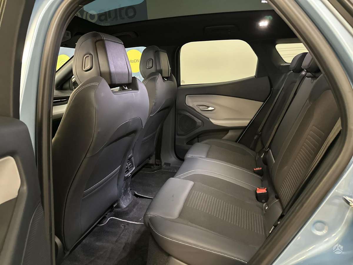 Ford Explorer, off-road / crossover