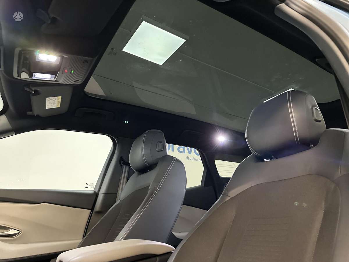 Ford Explorer, off-road / crossover
