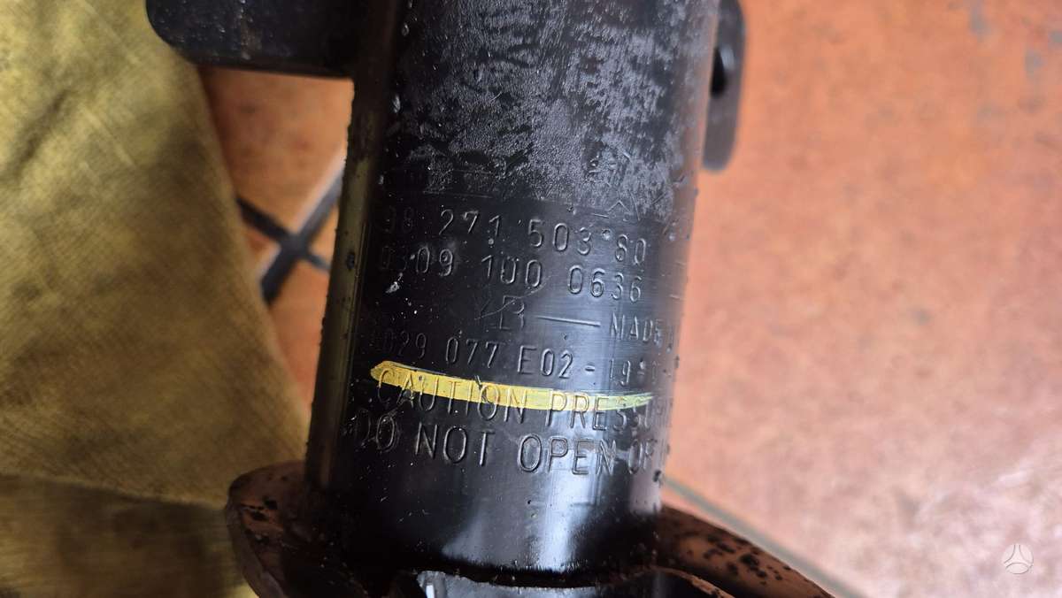 Citroen DS7 Crossback shock absorber