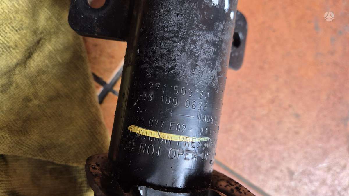 Citroen DS7 Crossback shock absorber
