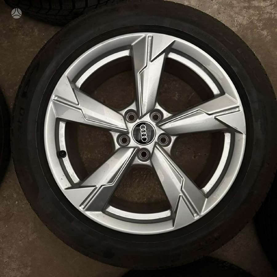 Audi A6, lengvojo lydinio, R18