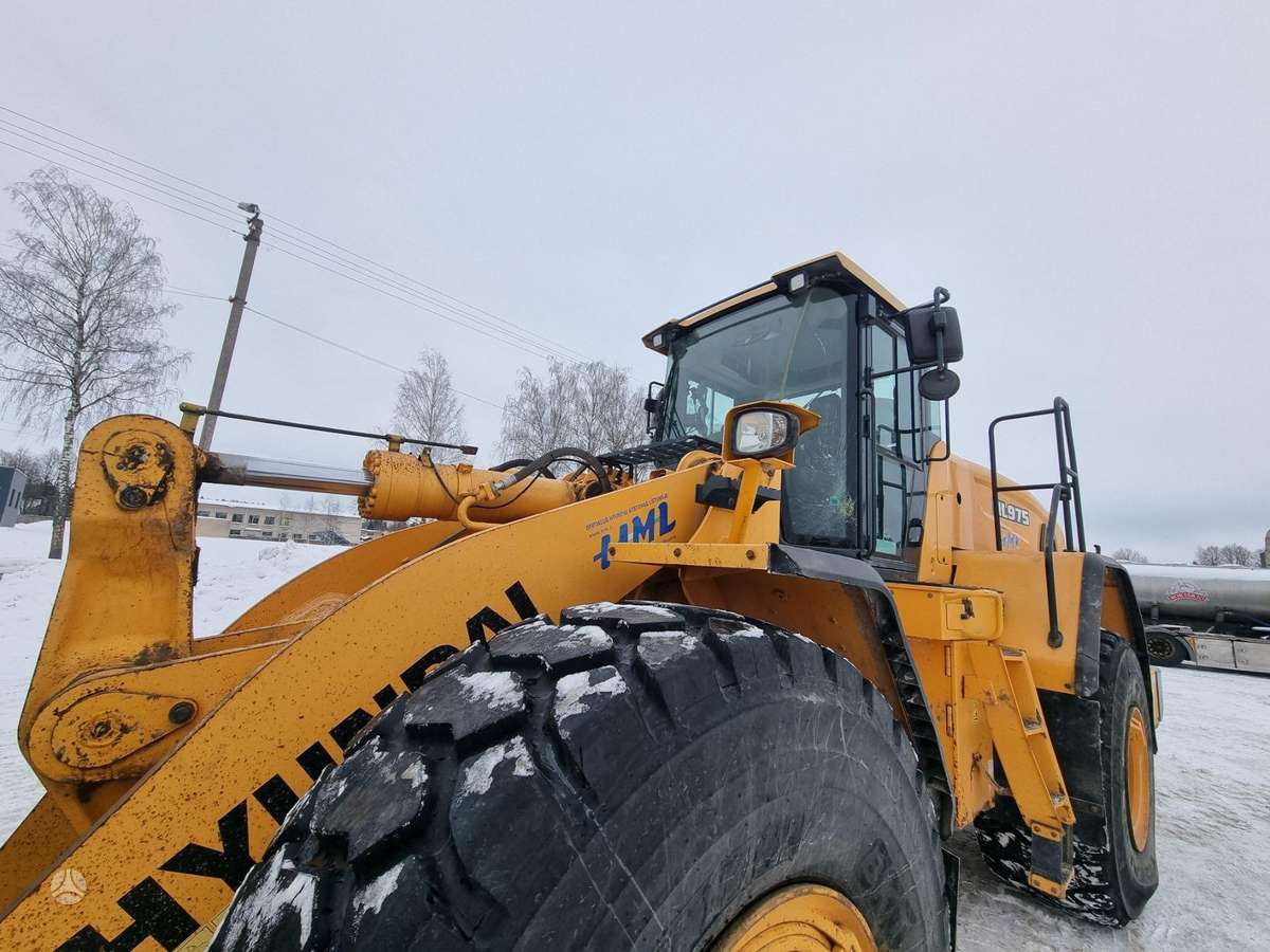 Hyundai HL975, frontal loader