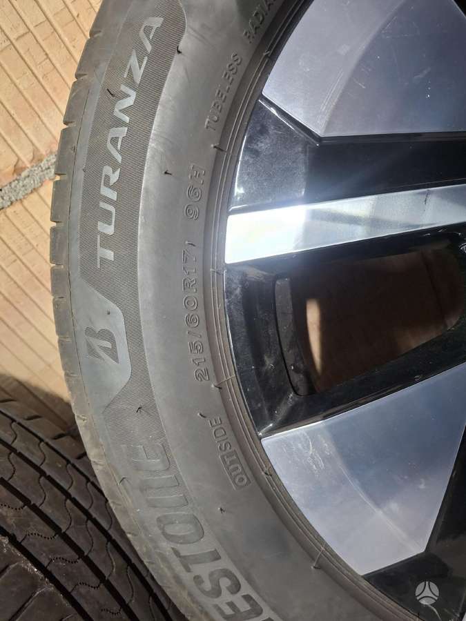 Peugeot 2008, light alloy, R17