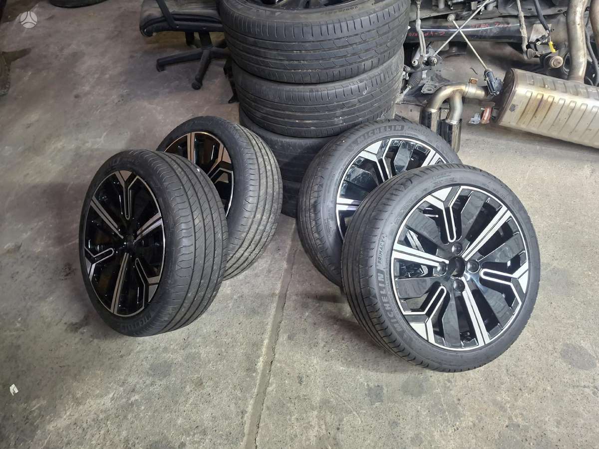 Peugeot 2008, light alloy, R17