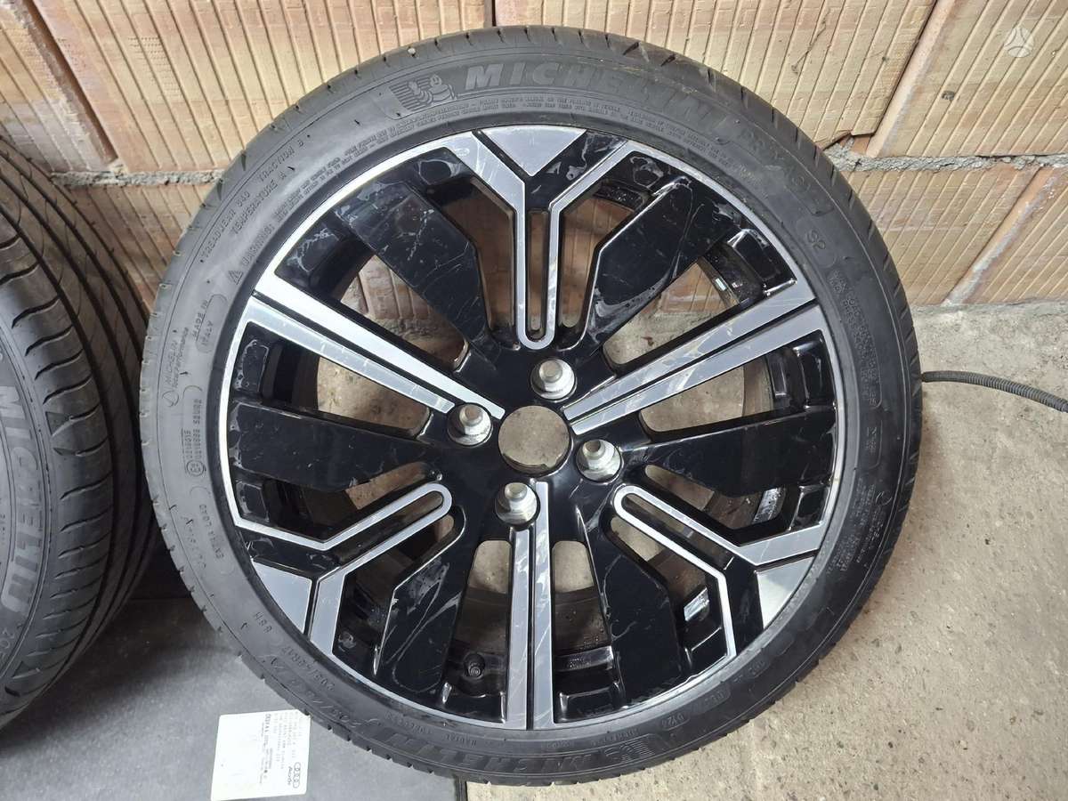 Peugeot 208, light alloy, R17