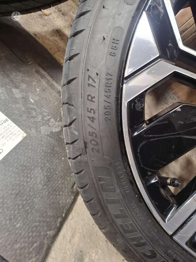 Peugeot 208, light alloy, R17
