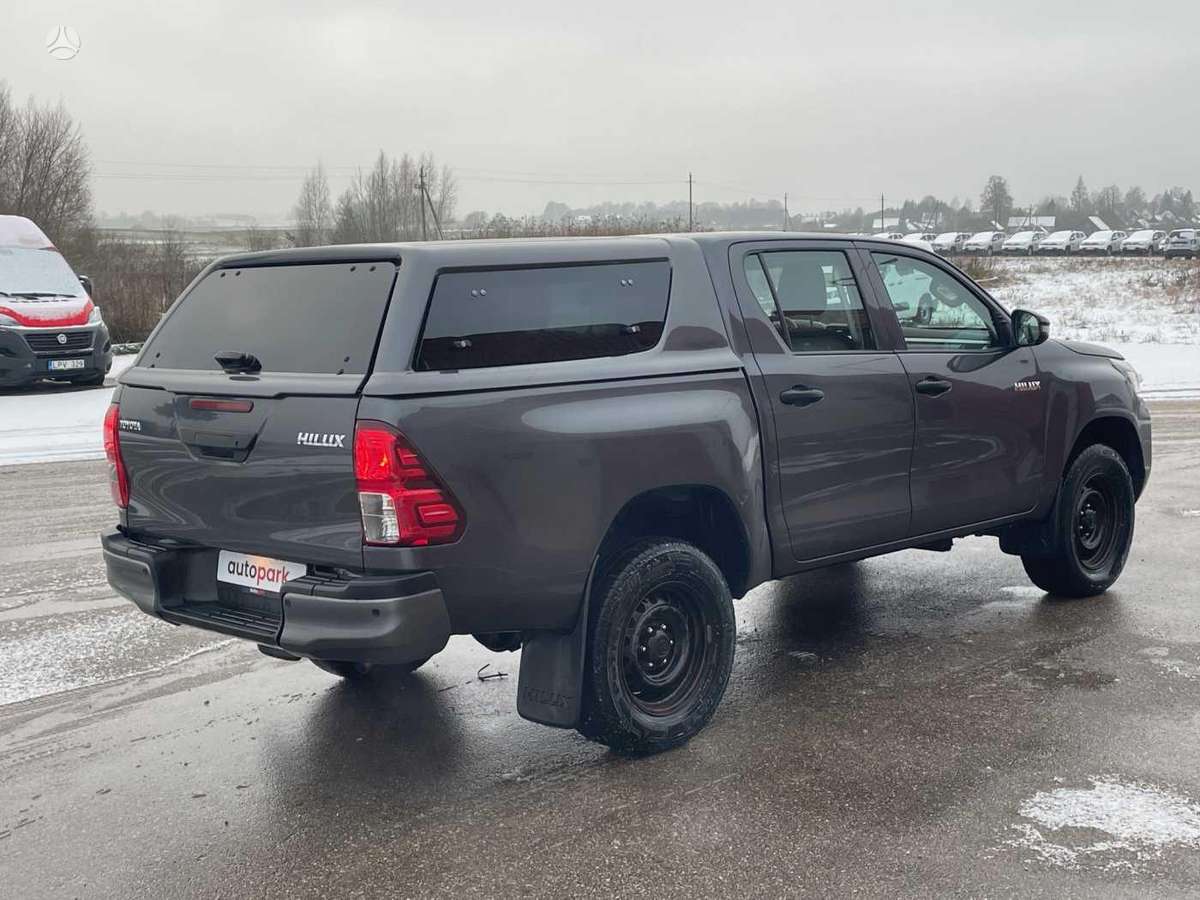 Toyota Hilux, 2021 4