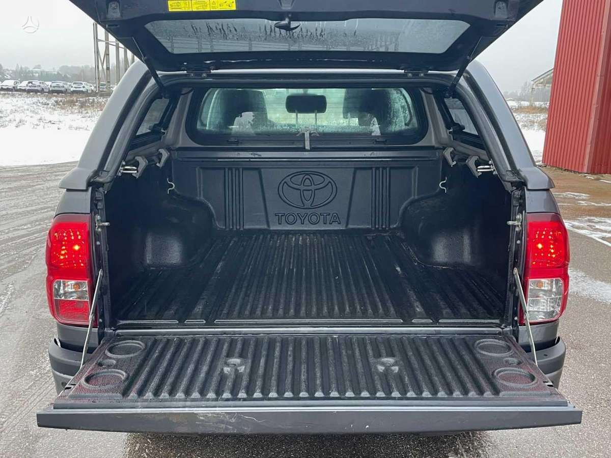 Toyota Hilux, 2021 6